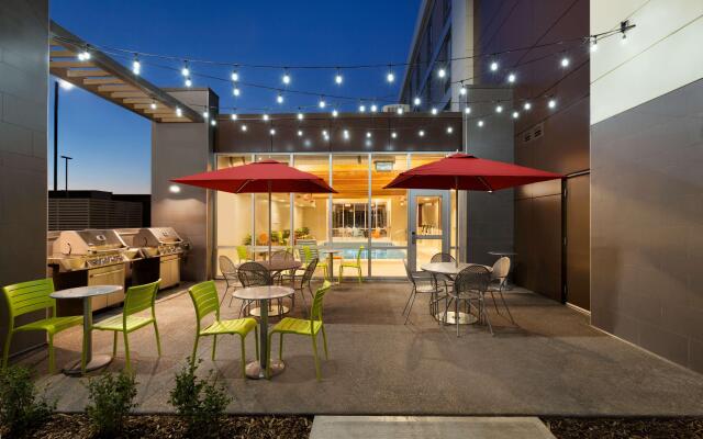 Home2 Suites by Hilton West Edmonton, Alberta, Canada