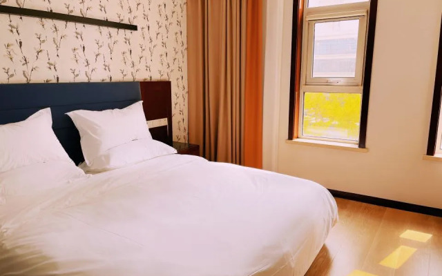 Tianjin Jinting Yuhua Hotel