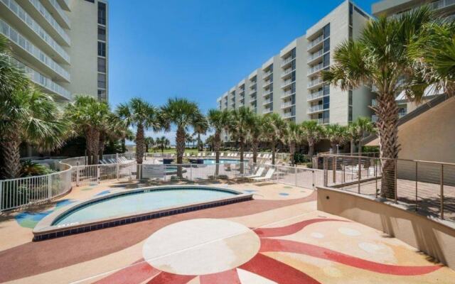 Mainsail Condominiums