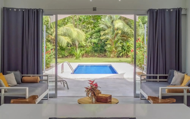 Lilan Nature, Modern House N°1, private swimming pool.