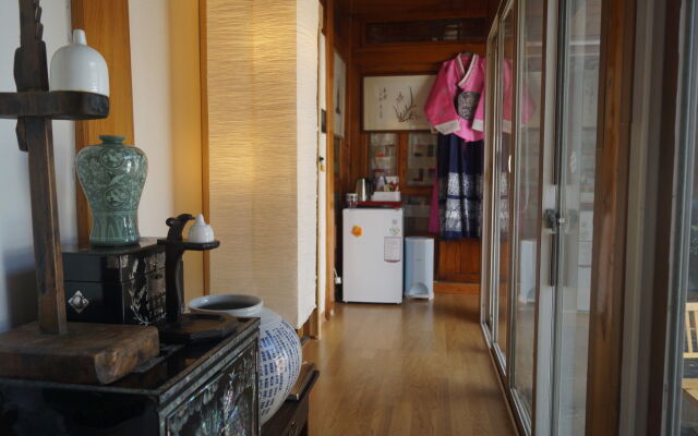 Bukchon Guesthouse