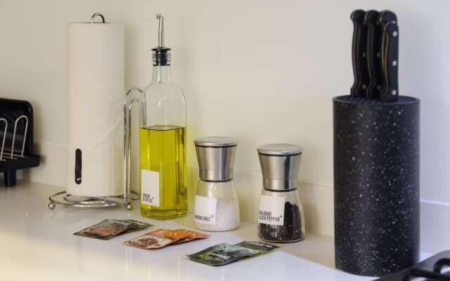 Wynwood House Schiller