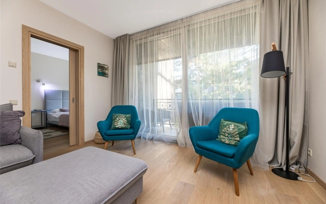 BIRUTĖS ALLEY 43, By Cohost