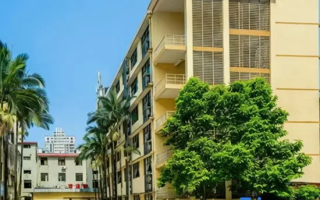 Minzu Hotel