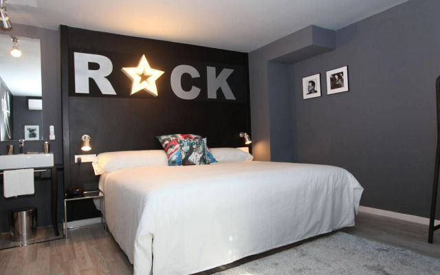 Hotel Apartamentos Rock Star