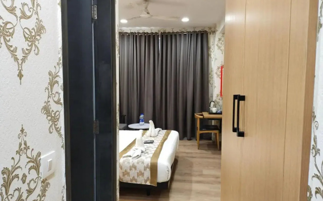 Saltstayz Select - Near Sohna Road City Center