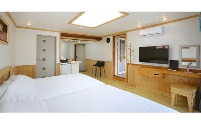Tongyeong Evergreen Pension