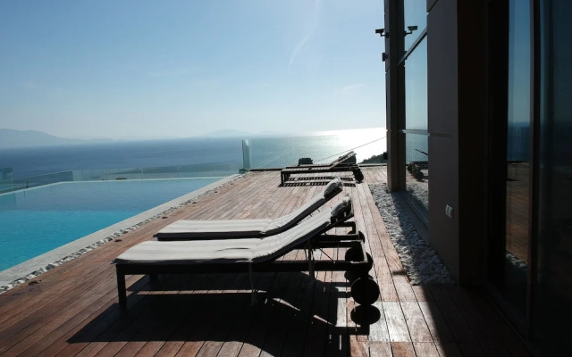 Seaview Peninsula Villa
