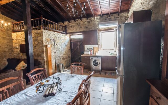 Yorkis Silikou Village House