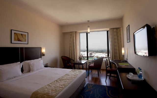 Oh Biz Premier at Leonia