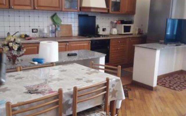 Flat 3 Bedrooms 1 Bathroom - Genoa