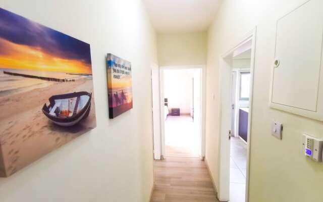 Beach-a-Holic Apartment