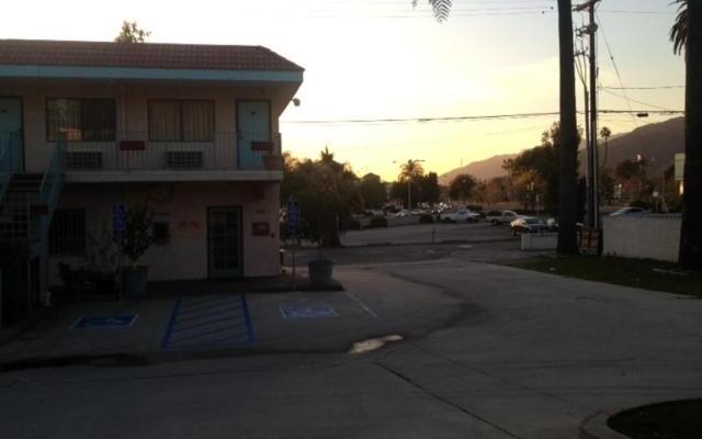 All 8 Motel