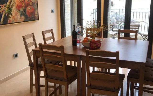 Mamilla's Penthouse