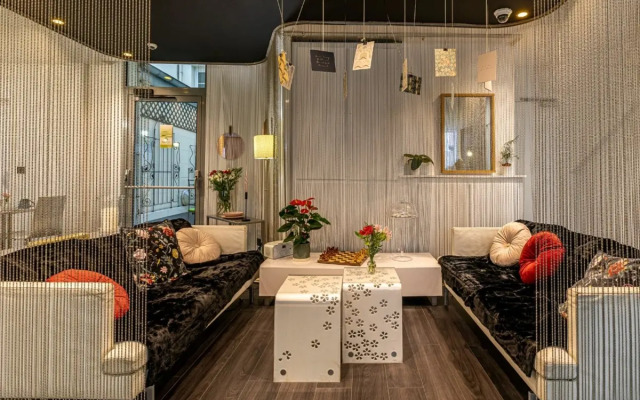 Hotel Glasgow Monceau Paris by Patrick Hayat