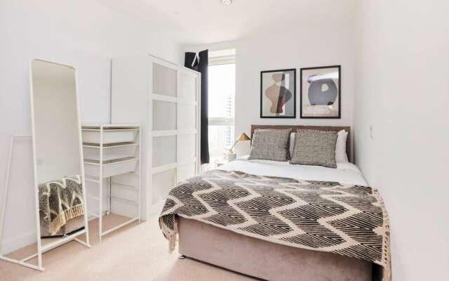 The Elephant and Castle Escape - Cozy 2bdr Flat With Balcony