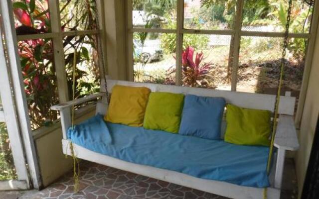 Roatan Backpackers' Hostel