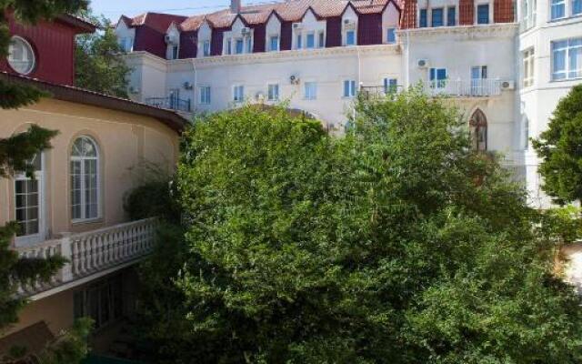 Park otel Gloriya (korpus dacha Naryshkinykh)