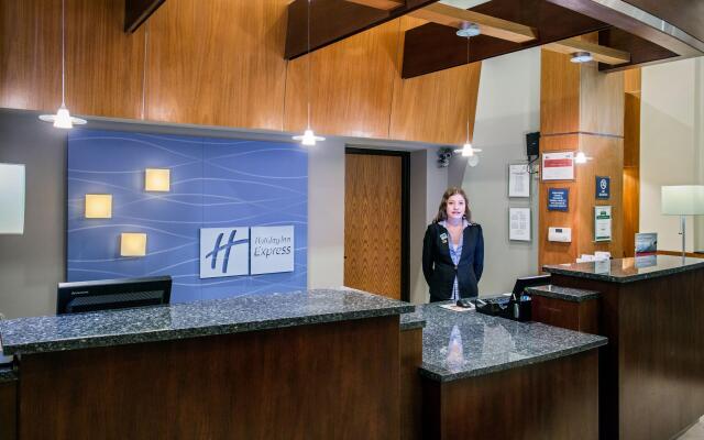 Holiday Inn Express Rolling Meadows - Schaumburg Area by IHG