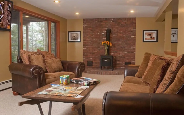 The Mountain Top Inn & Resort