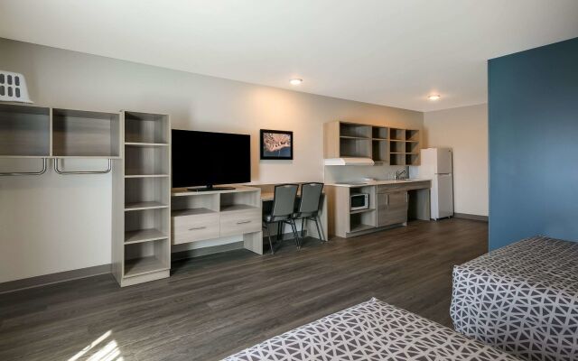 WoodSpring Suites Knoxville-Cedar Bluff