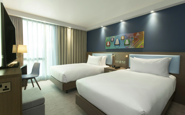 Hampton by Hilton Hamilton Park