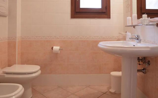 Cala Viola Residence con piscina