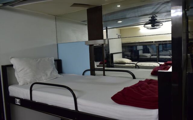 QubeStay TownHostel