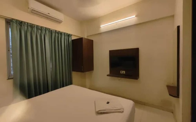 Fabhotel Ar Residency I