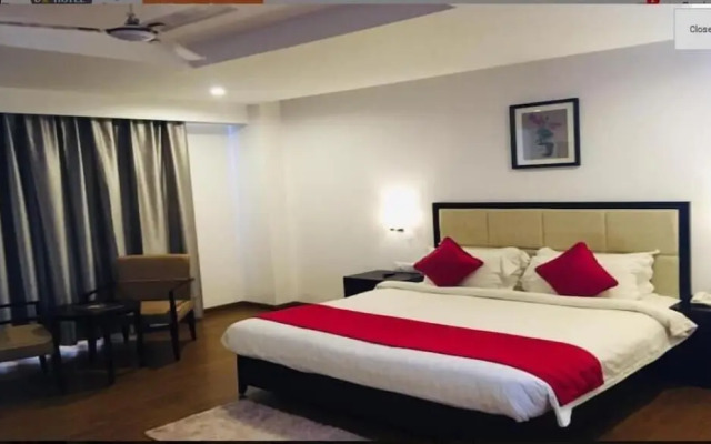 Triguna Clarks Inn
