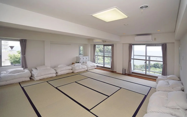 Tobi Hostel and Apartments