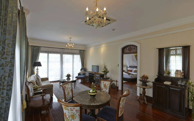 Santi Resort & Spa