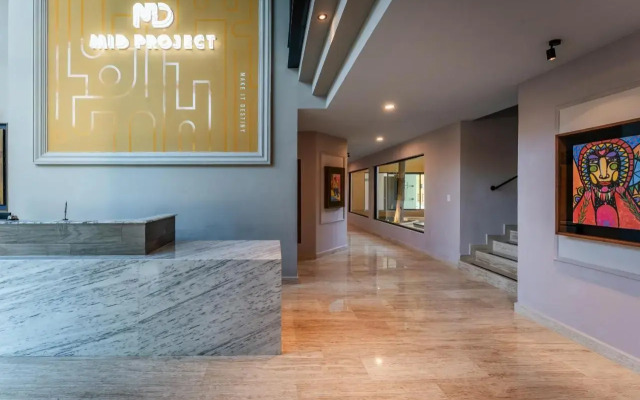Hotel Mid Project By Kavia