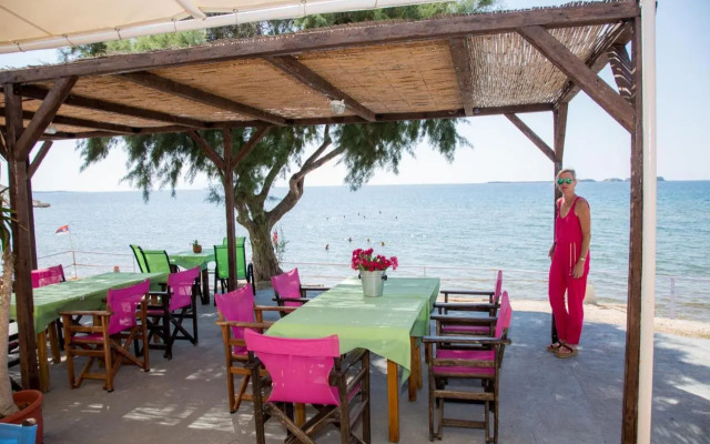 Kefalonia Beach Hotel & Bungalows