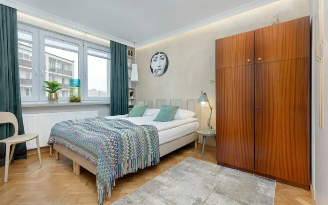 Retro-style Apartment Warsaw by Renters