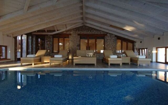 Santa Marina Arachova Resort & Spa