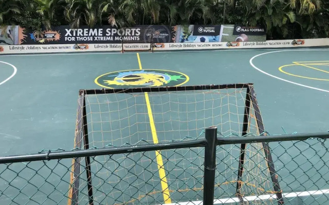 Lifestyle Kosher Crown Villas