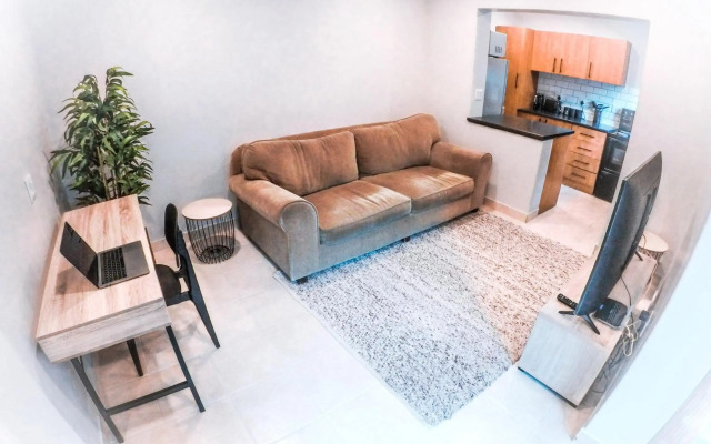 Strelitzia Apartments