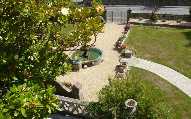 Luccombe Villa