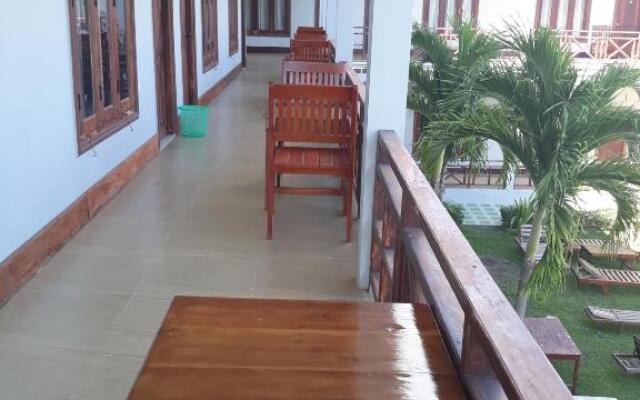 Mama Leurth Sunset Guesthouse