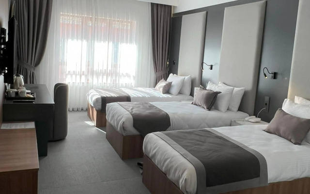 Sera Lake Center Hotel