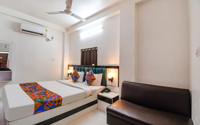 Fabhotel Green Leaf I