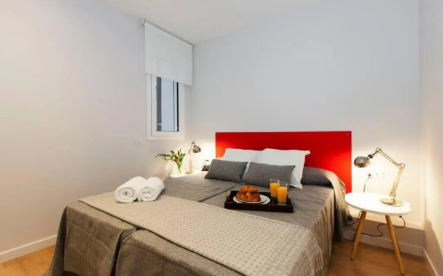 Perfectly located 4bed 4bath apartment in Barcelona 2 2
