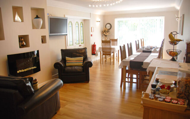 Waters Reach Guest House