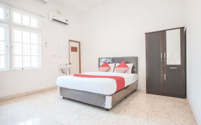 Super OYO 332 Residence G17 Kemang