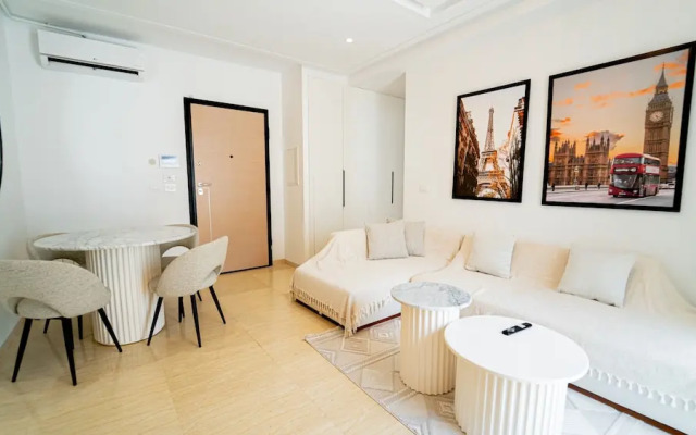 New Central and Luxury In Jardin de Carthage