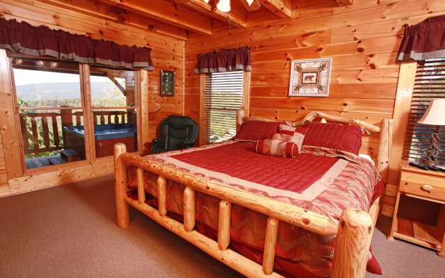 Hullabaloo - Four Bedroom Cabin