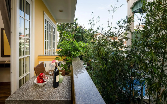 Triple Riverside Villa Hotel Hoian