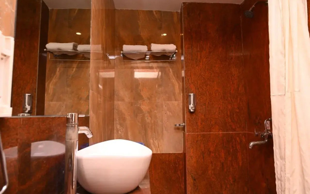 Hotel Center Point Solapur