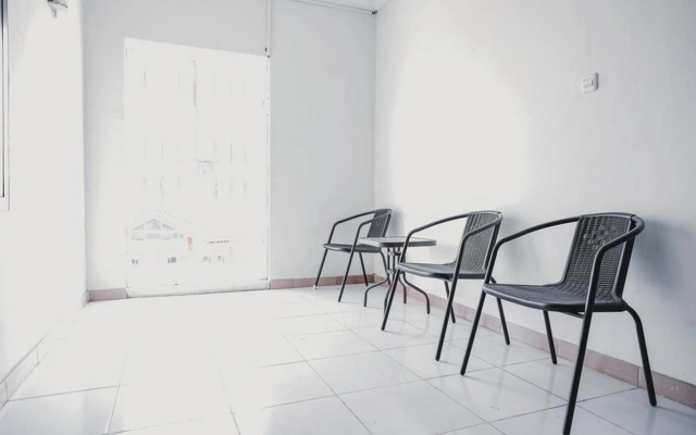 RedDoorz @ Jalan Narada Lampung